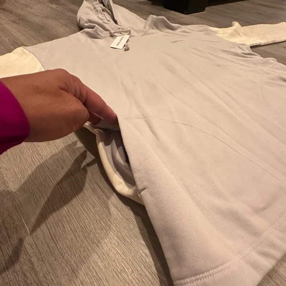 Outdoor Voices Womens Soft Cotton Gray Cream Hoodie Size M Color Block Oversized - Picture 9 of 15